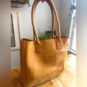Parker Clay Merkato Signature Camel Leather Tote